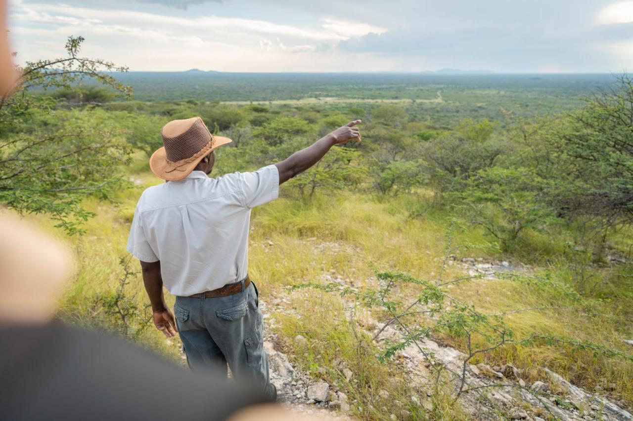 Frans Indongo Lodge โอชิวารองโก ภายนอก รูปภาพ