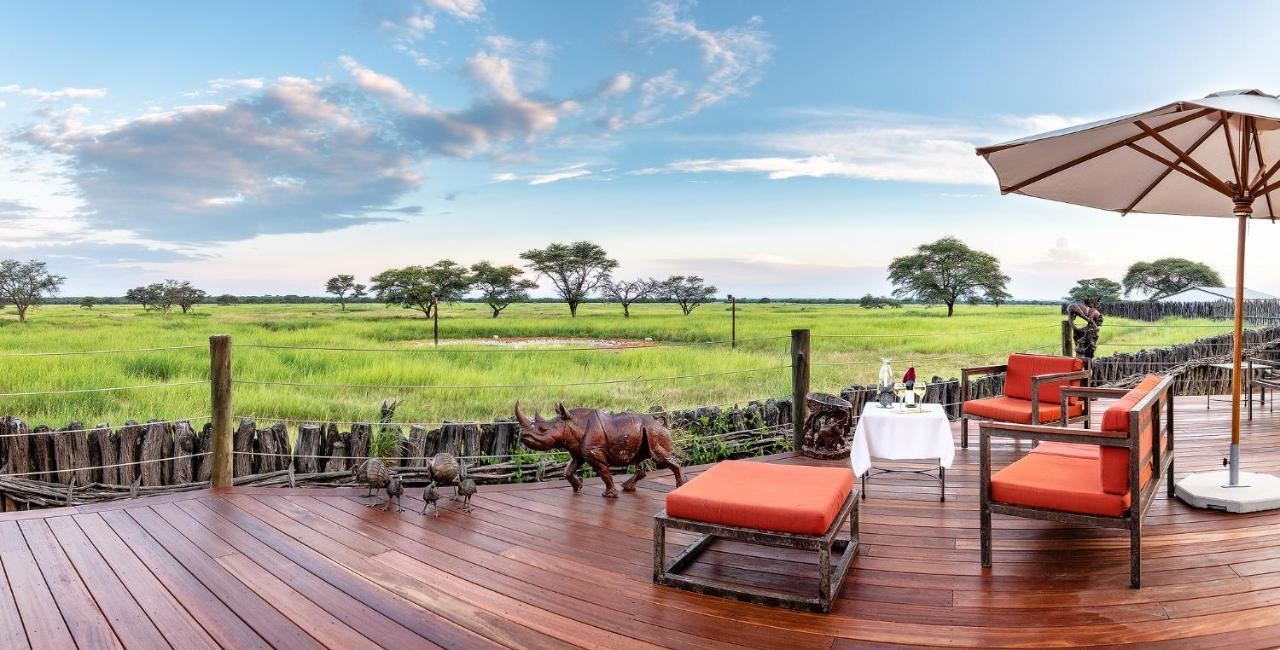 Frans Indongo Lodge โอชิวารองโก ภายนอก รูปภาพ