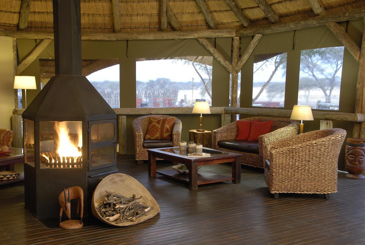 Frans Indongo Lodge โอชิวารองโก ภายนอก รูปภาพ