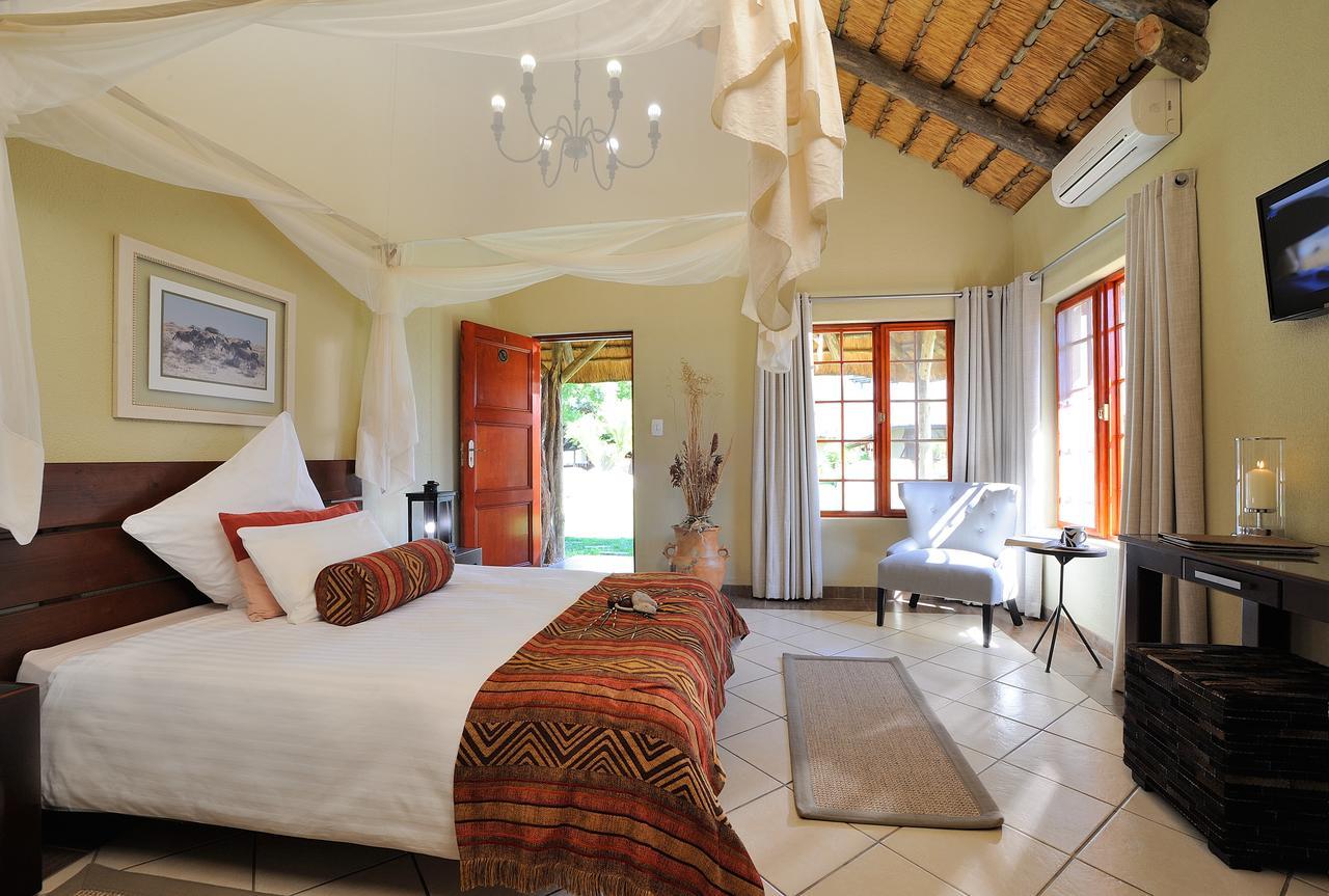Frans Indongo Lodge โอชิวารองโก ภายนอก รูปภาพ