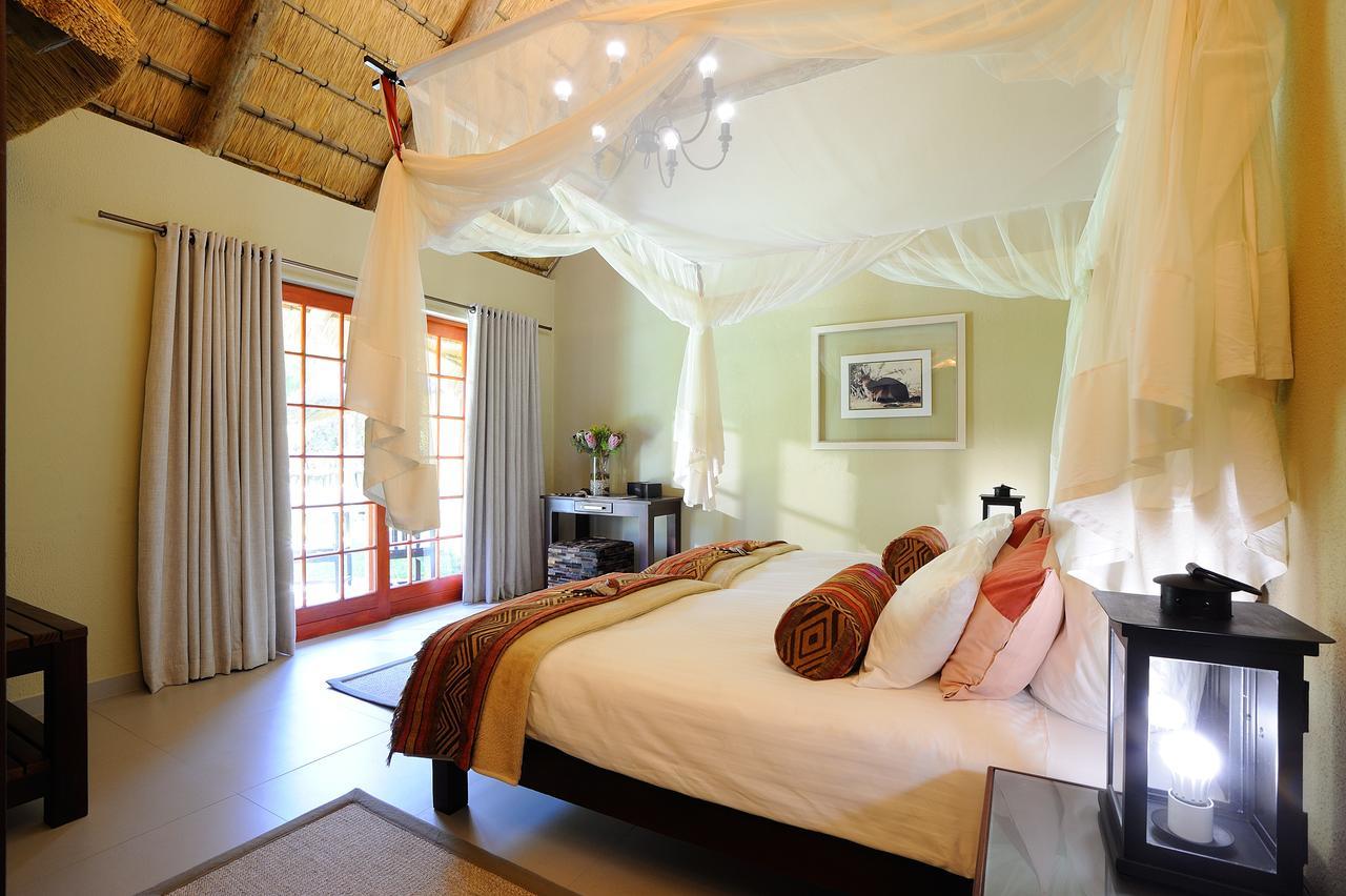 Frans Indongo Lodge โอชิวารองโก ภายนอก รูปภาพ