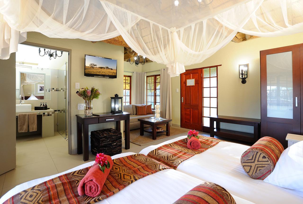 Frans Indongo Lodge โอชิวารองโก ภายนอก รูปภาพ